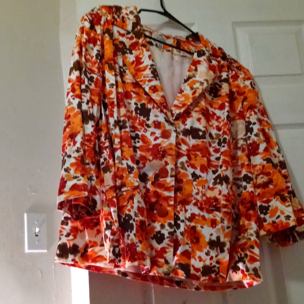 3/4 length sleeve blazer